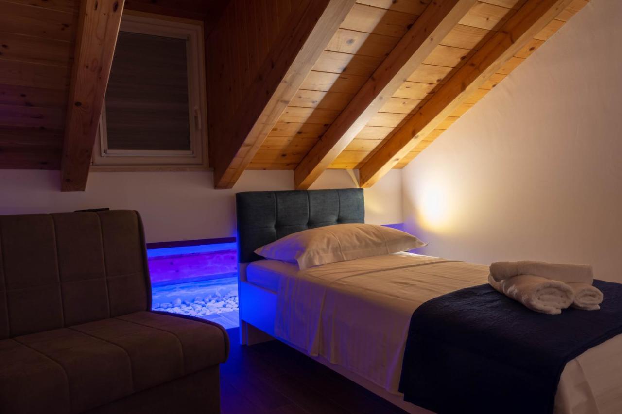 Luxury Rustic Chic 4* Split